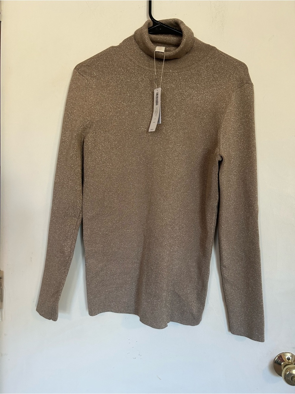 NWT chico's Size 1 (Medium)
Metallic Lurex Turtleneck Gold Pullover Sweater